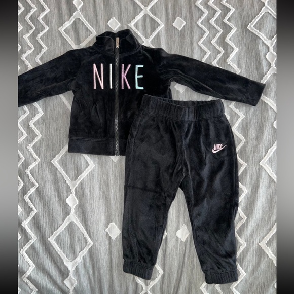 Nike Black Velour Tracksuit Size 18M - Picture 1 of 6